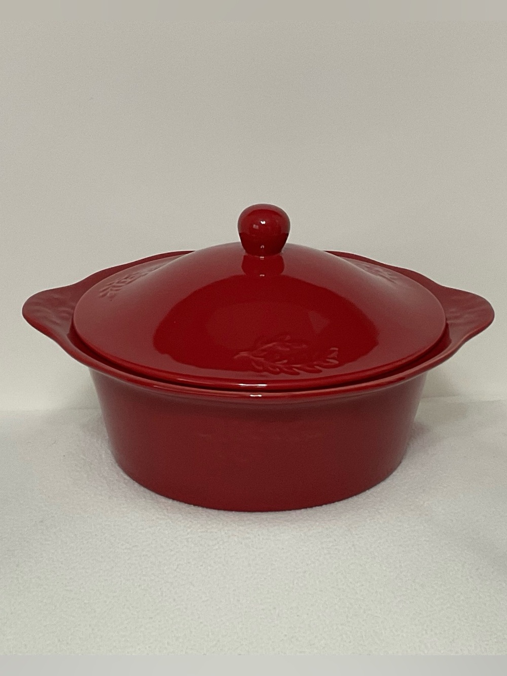 CERTIFIED INTERNATIONAL KARIDESIGN RED CASSEROLE w/ LID